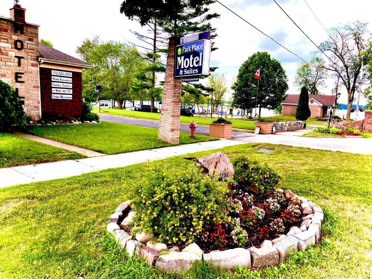 Tweed Park Place Motel & Suites מראה חיצוני תמונה