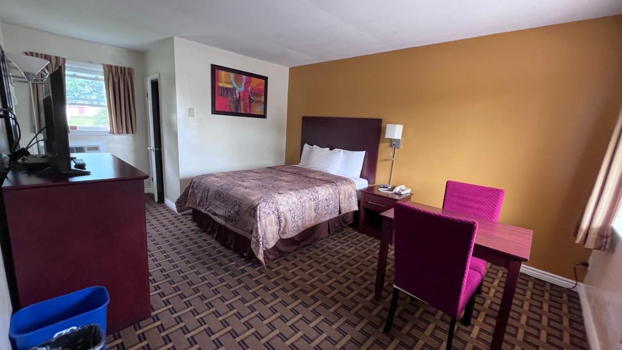 Tweed Park Place Motel & Suites מראה חיצוני תמונה