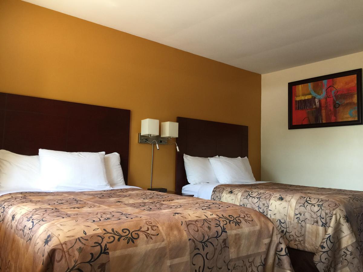 Tweed Park Place Motel & Suites מראה חיצוני תמונה