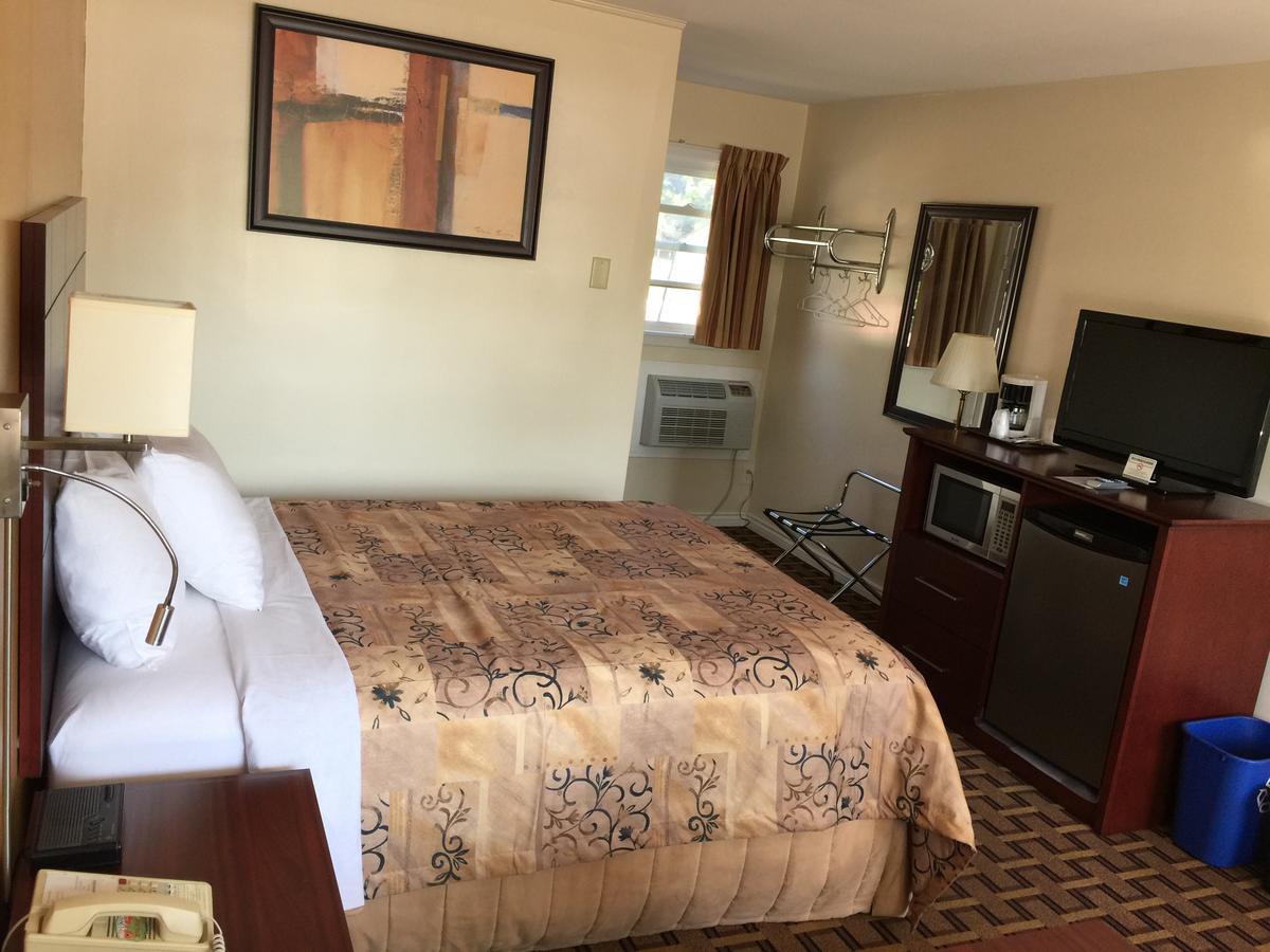 Tweed Park Place Motel & Suites מראה חיצוני תמונה