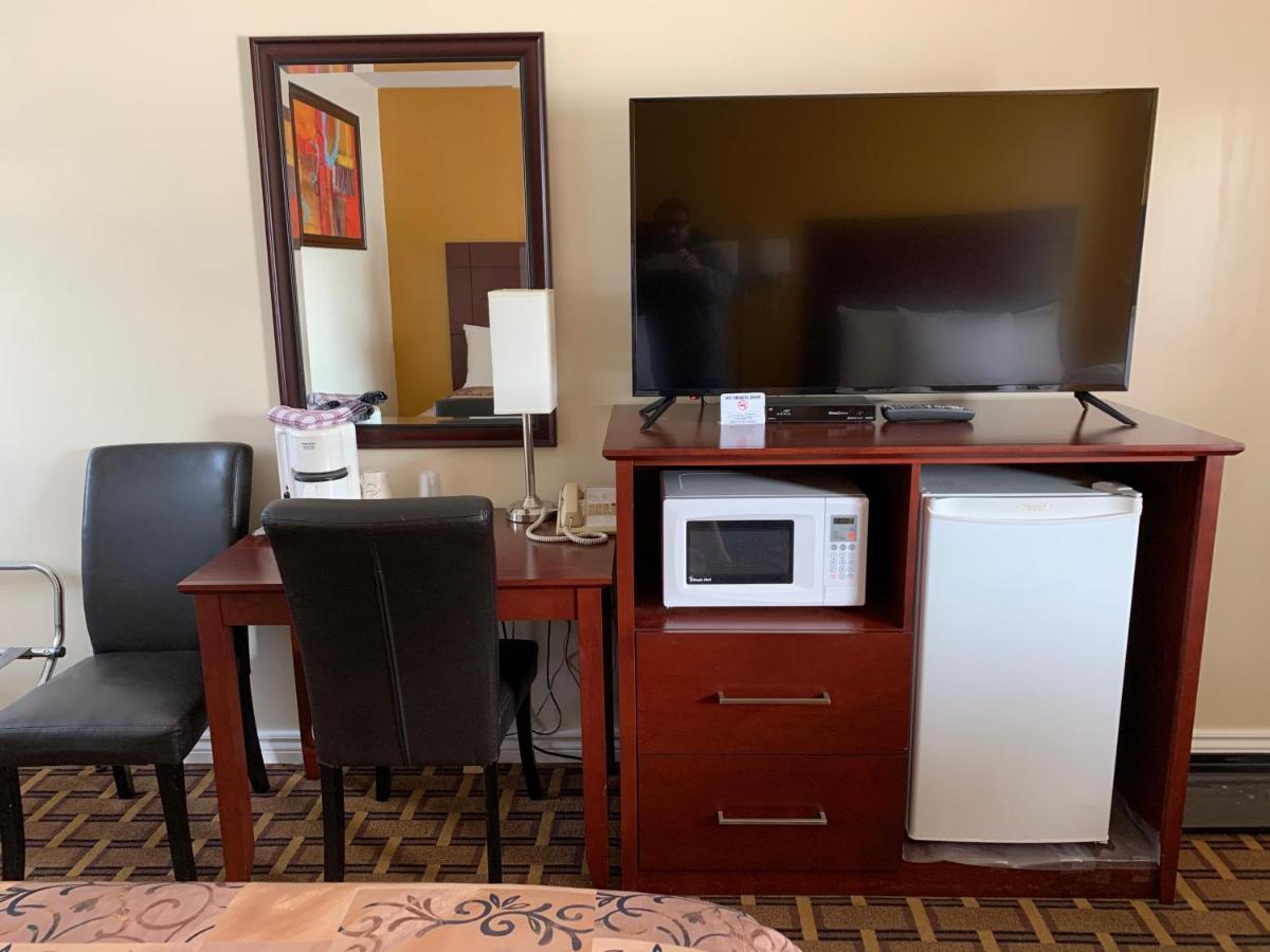 Tweed Park Place Motel & Suites מראה חיצוני תמונה